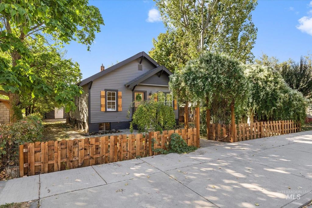 611 E Second, Emmett