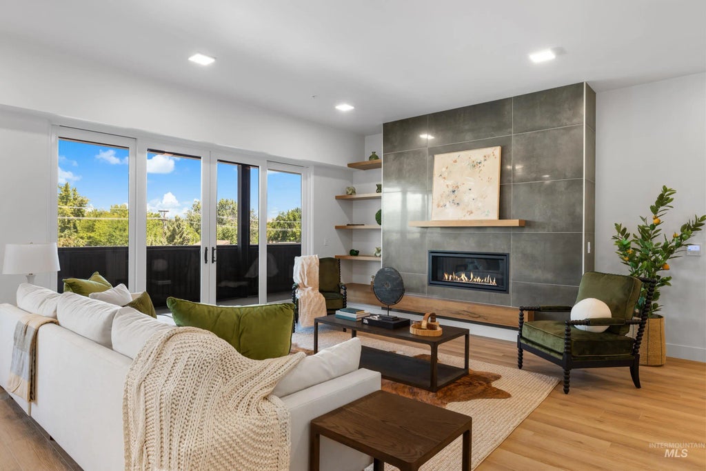 55 E State St #304, Eagle