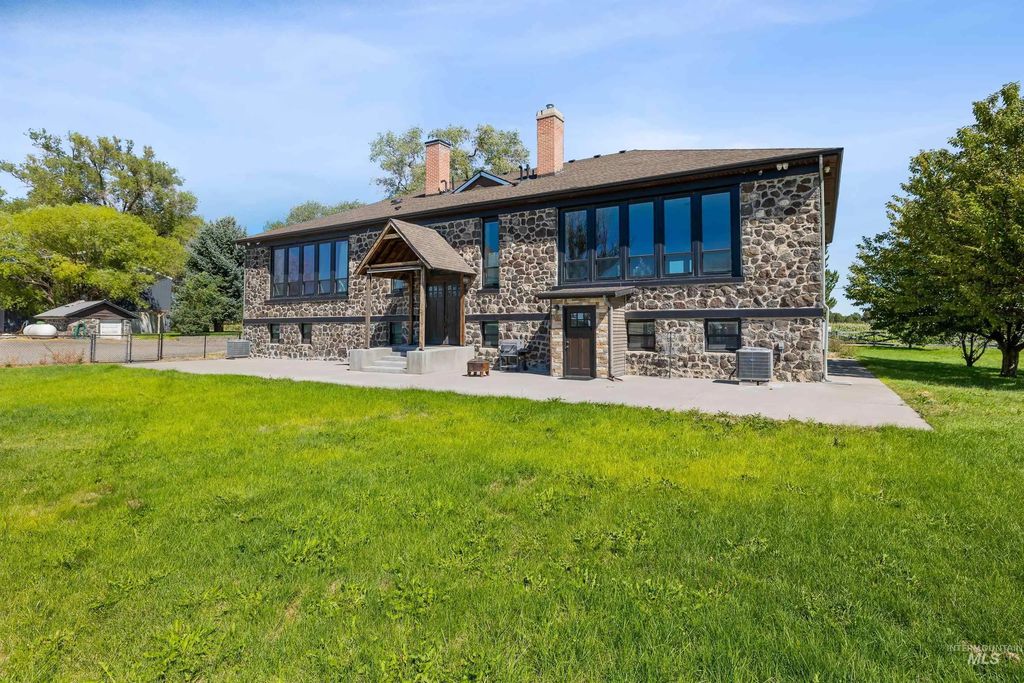 395 Golf Course Road, Jerome