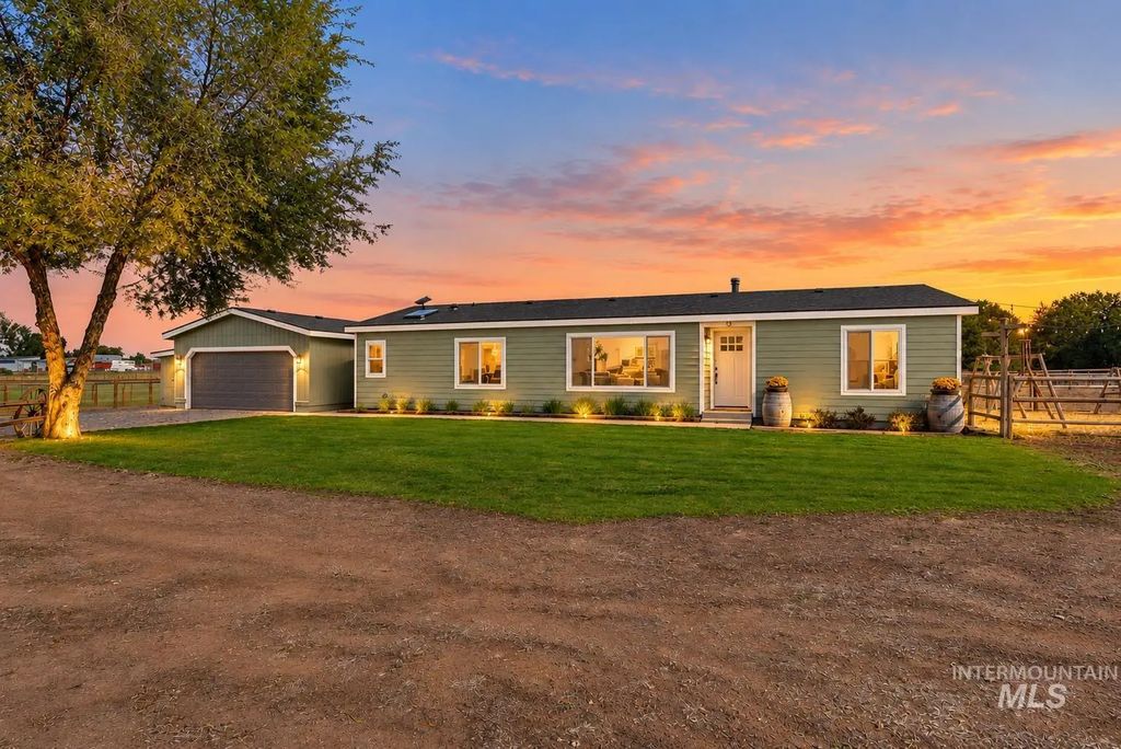 32300 Nichol Ln., Parma