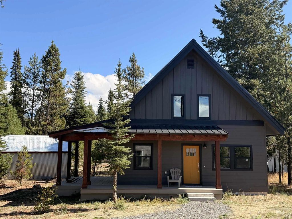 12976 Sandy Drive, Donnelly