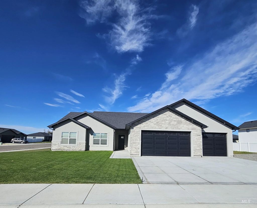 1522 W Ruby Dr, Rupert