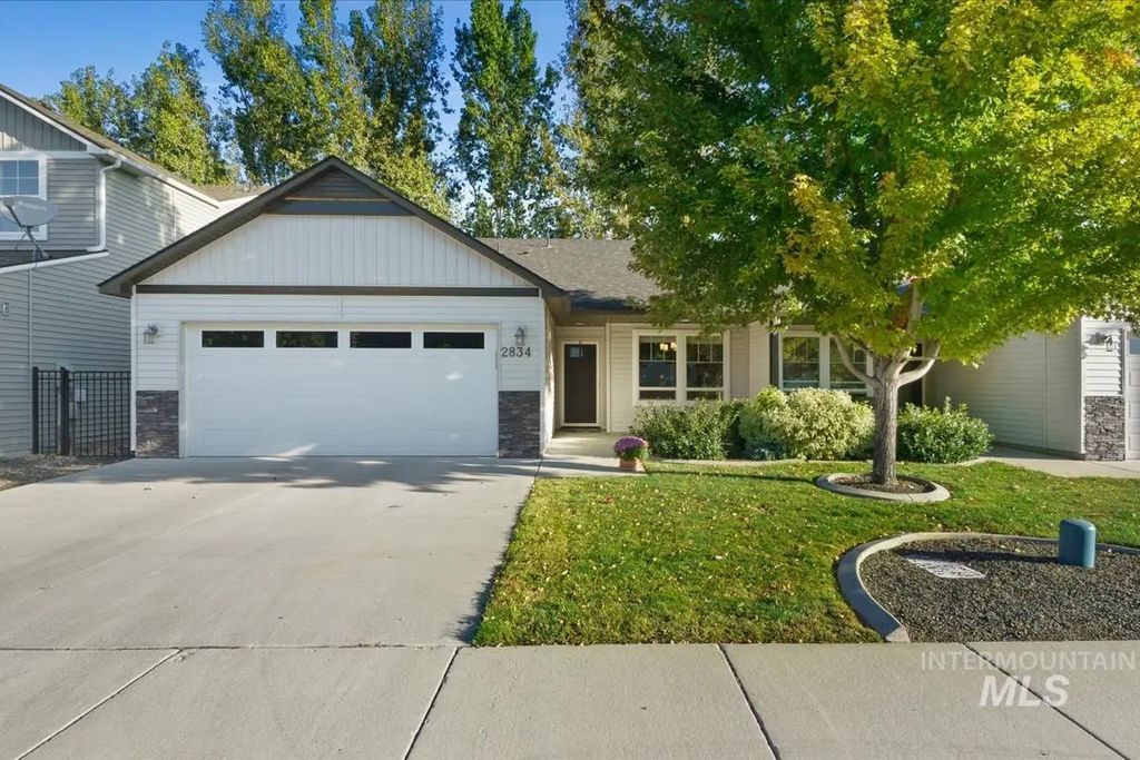 2834 E Clarene Dr, Meridian
