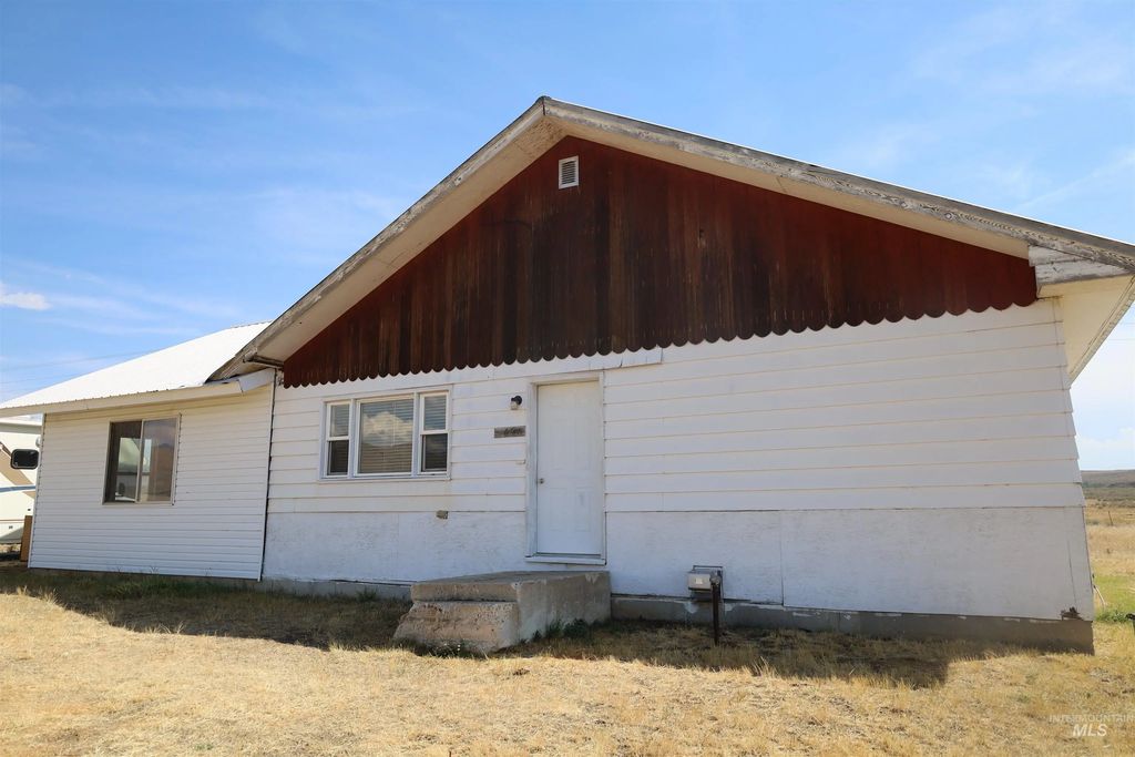 1674 Little Wood Reservoir Road, Carey