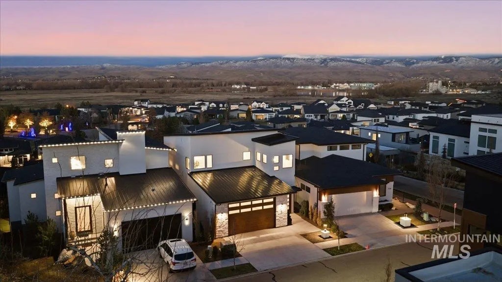 764 E Ashbourne Lane, Eagle