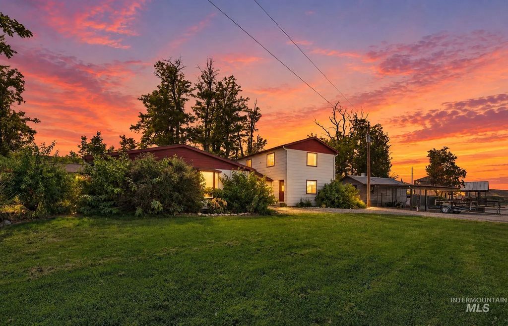 3817 Star Ln, Emmett