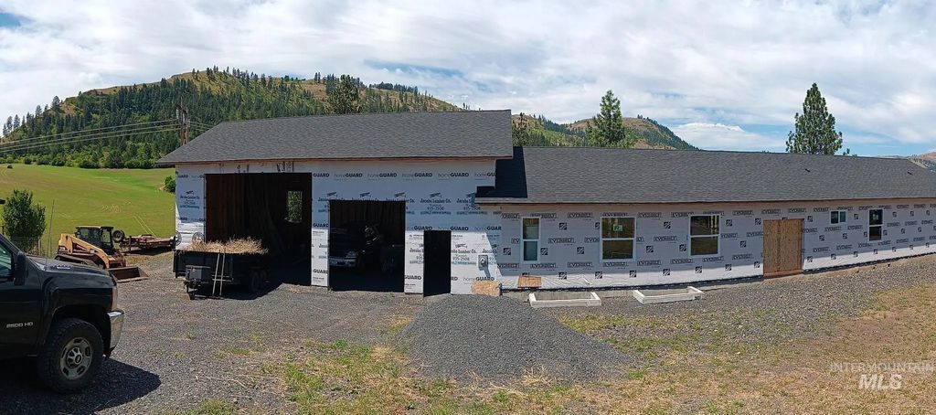 822 Crest Dr, Kamiah
