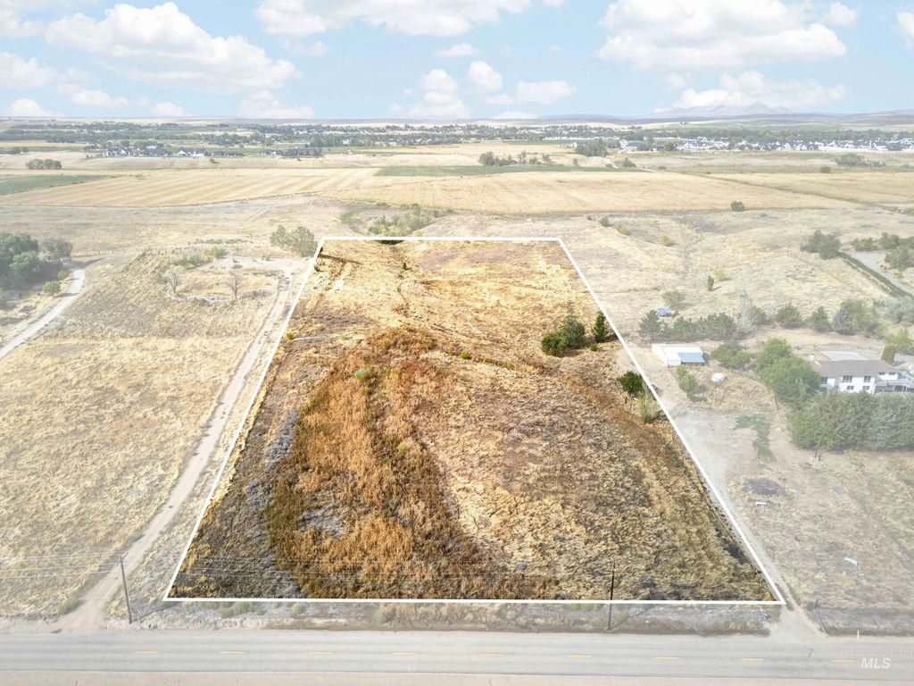4.29 Ac Foothill Rd, Middleton