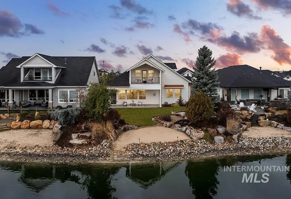 1364 N Laconia Ave, Eagle