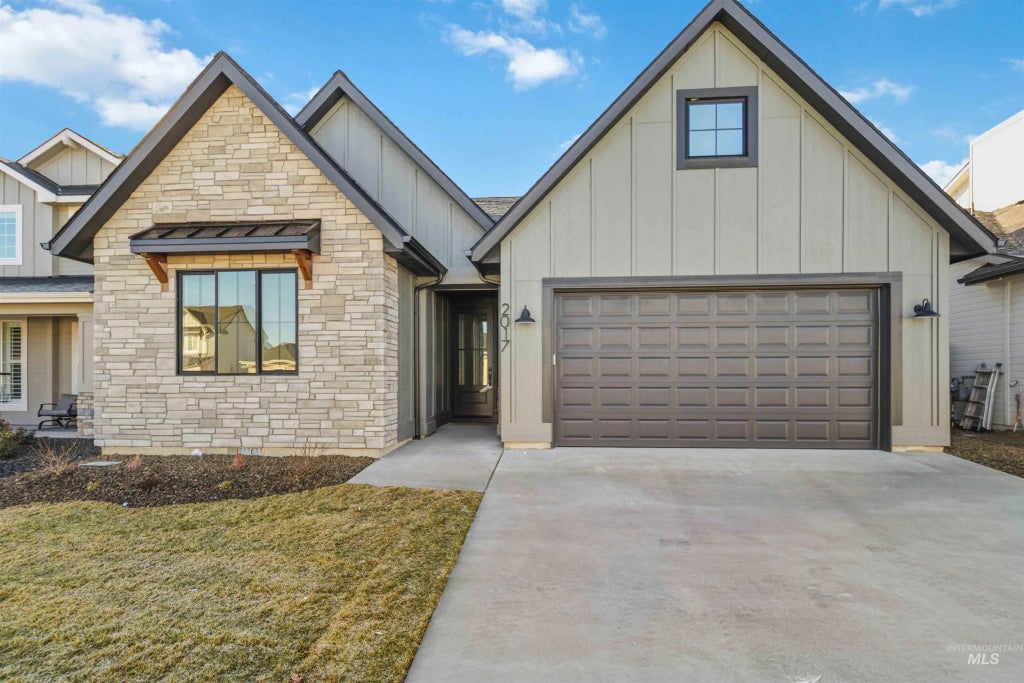 2017 E Brace St, Meridian