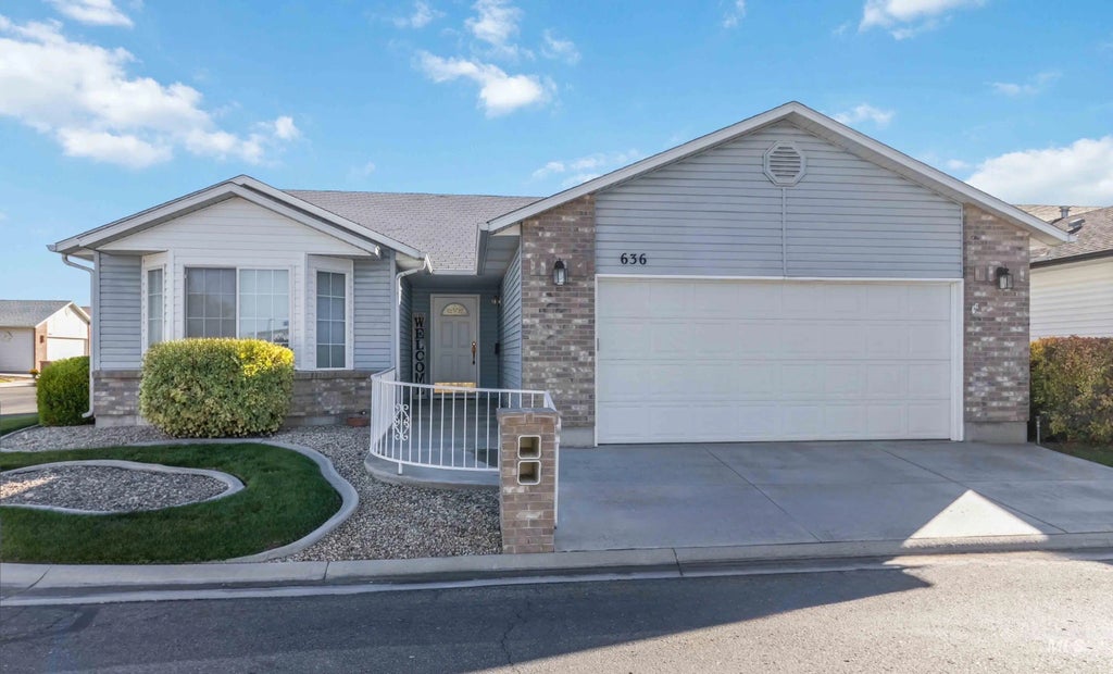 636 N Sterling St, Nampa