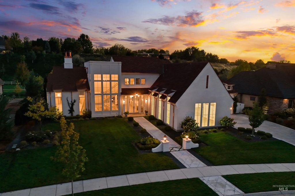 2217 W Oakhampton Drive, Eagle