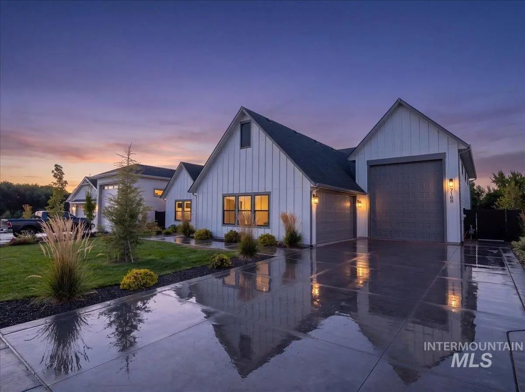 7168 E Chicken Hawk Loop, Nampa