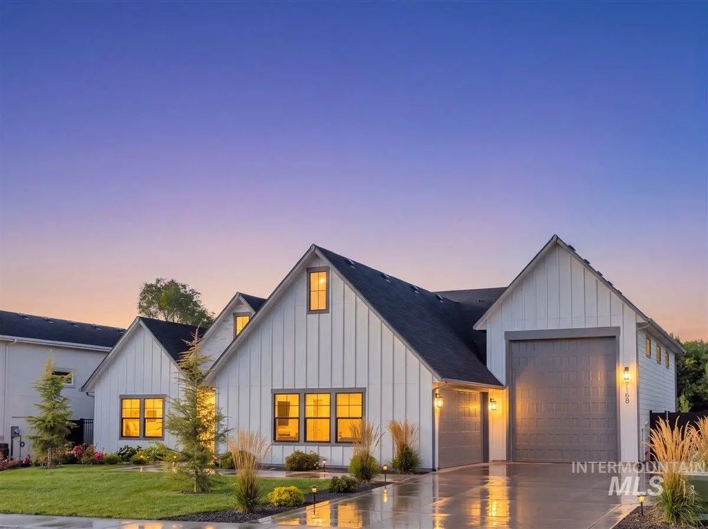 7168 E Chicken Hawk Loop, Nampa