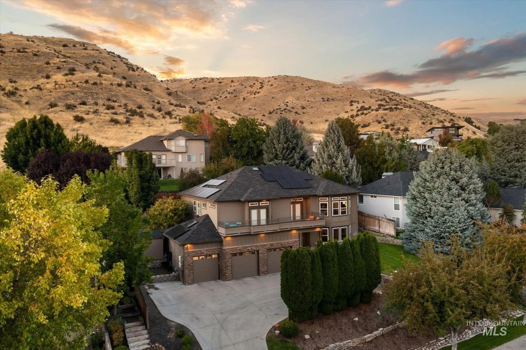 4910 W Outlook Ave, Boise