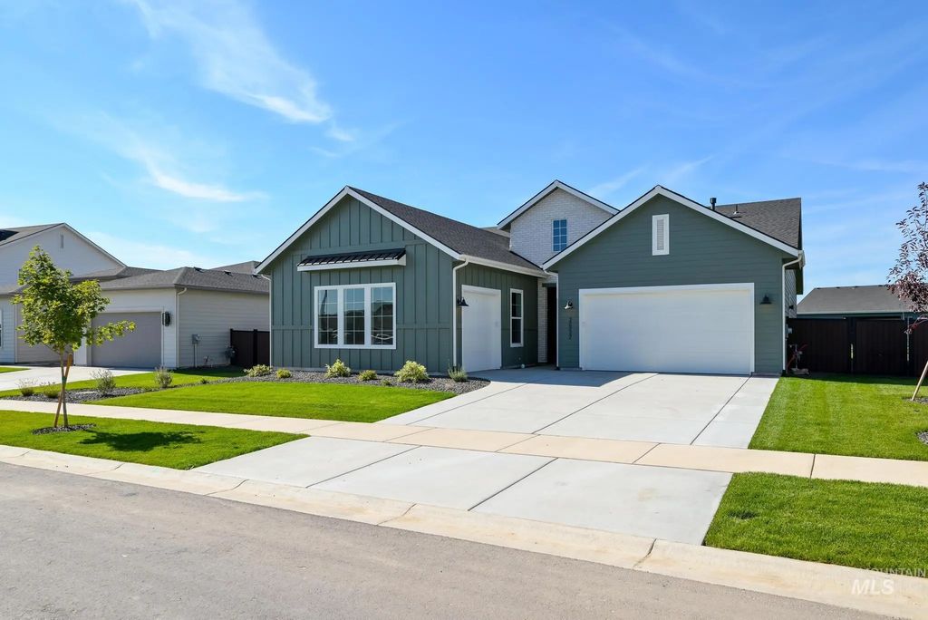 2657 N Silverbell Way, Eagle