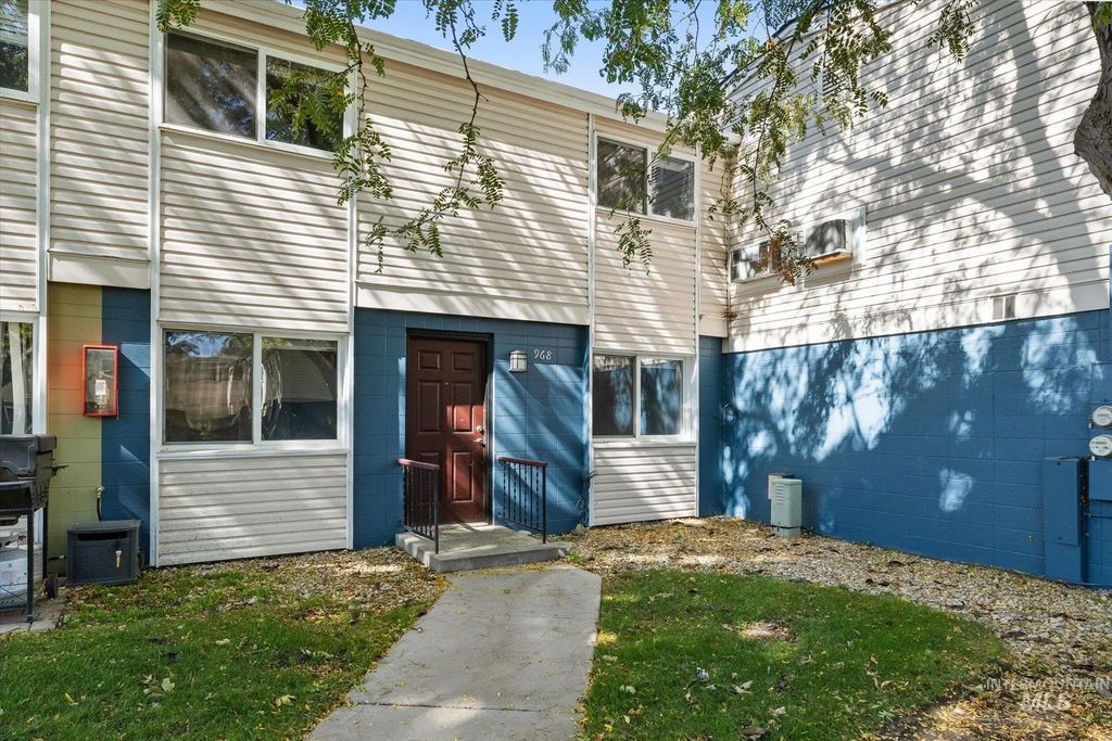 968 S Curtis Rd, Boise