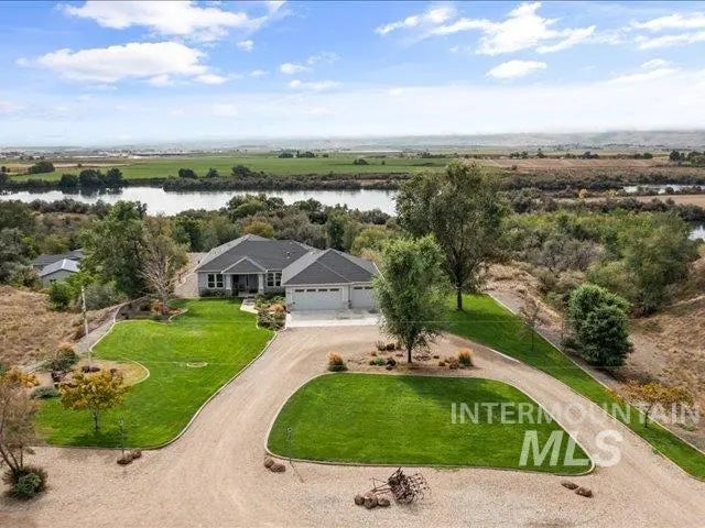 23831 Viking Ln, Wilder