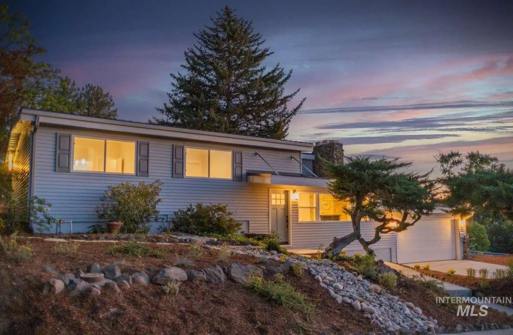 1005 E Aldape Ct, Boise