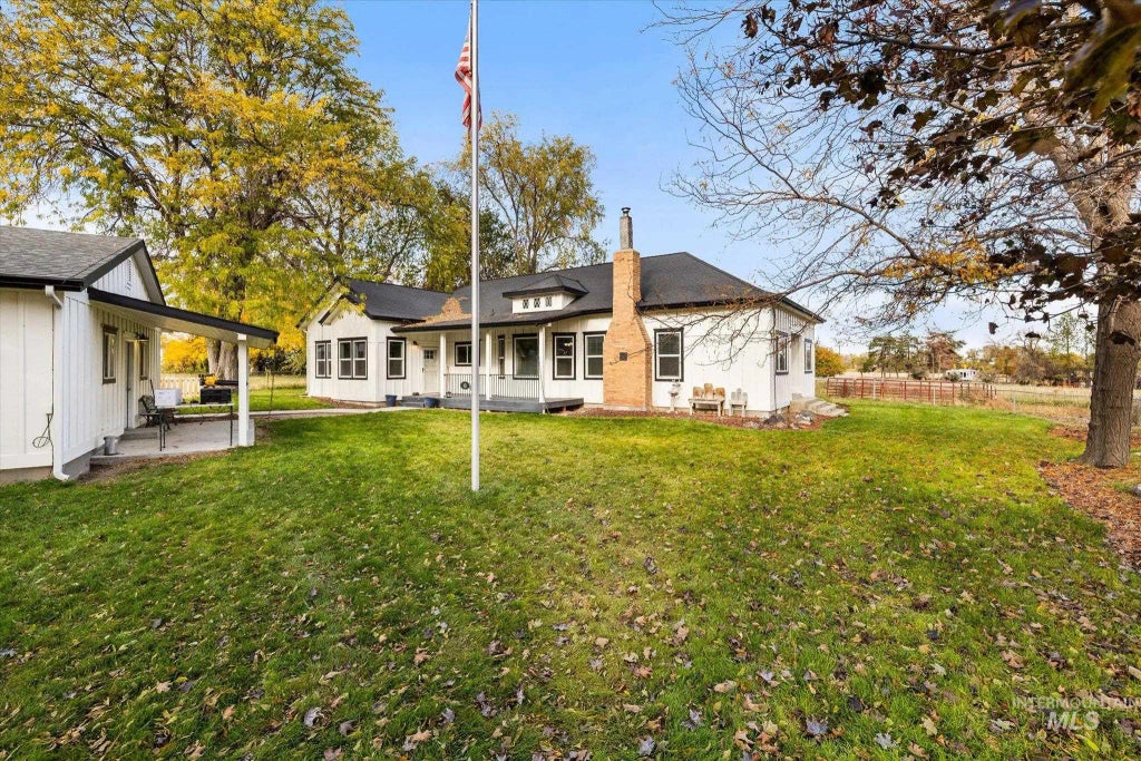 8626 Track Rd, Nampa