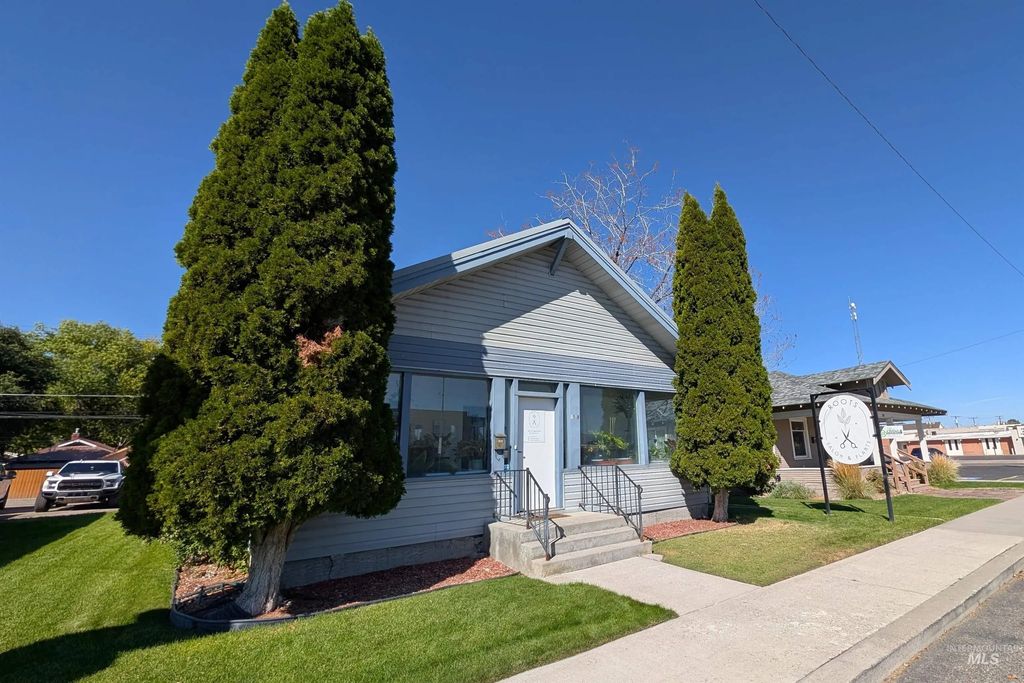 1518 Overland, Burley