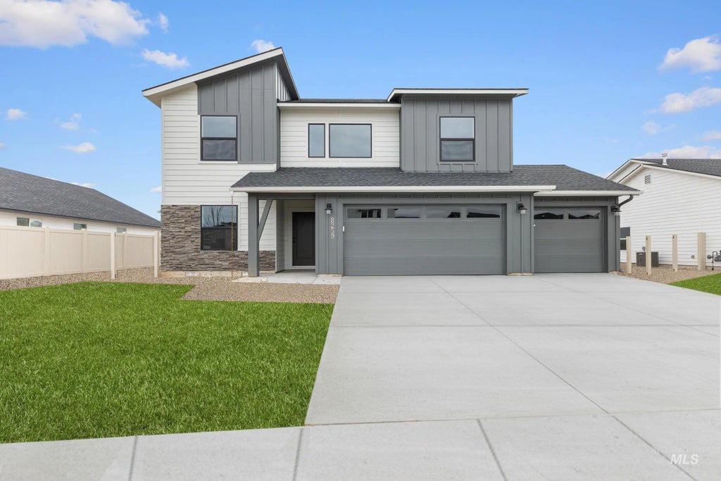8259 E Bright Angel Dr, Nampa