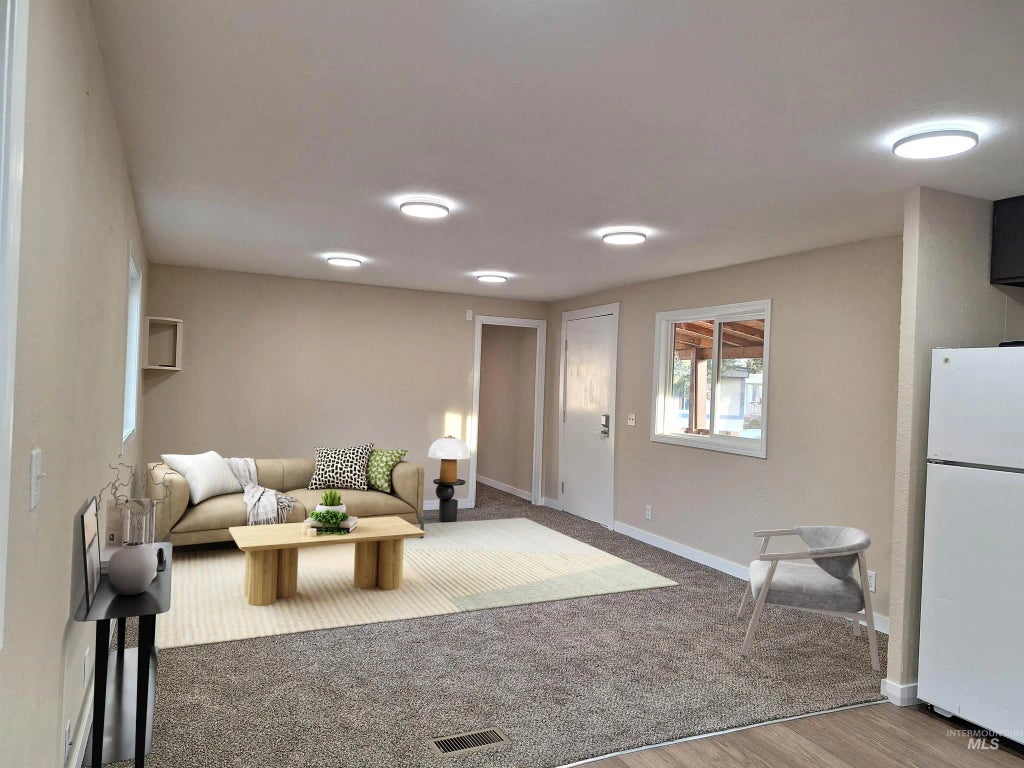 16581 N White Pine St #102, Nampa