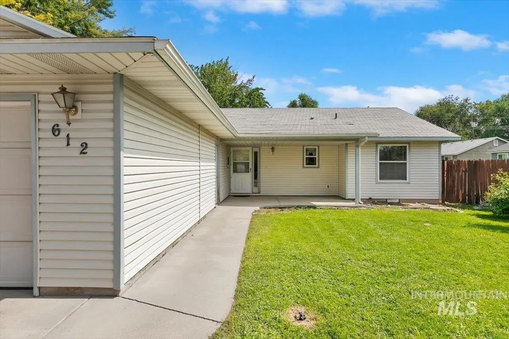 612 S Banner Street, Nampa