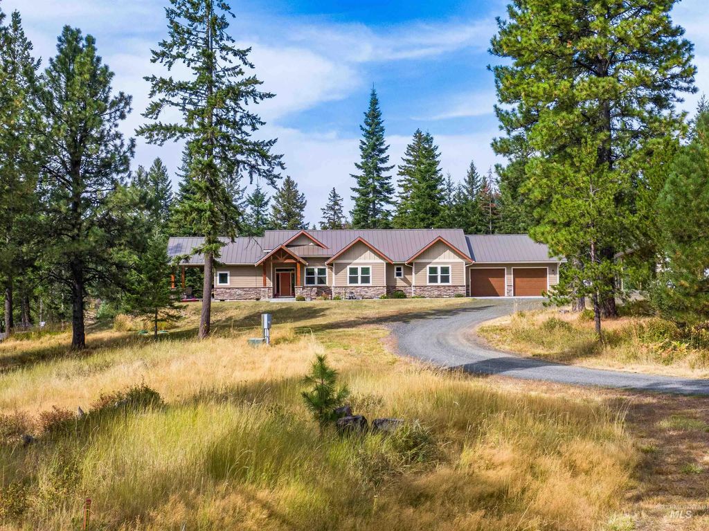 1016 Strong Lane, Potlatch