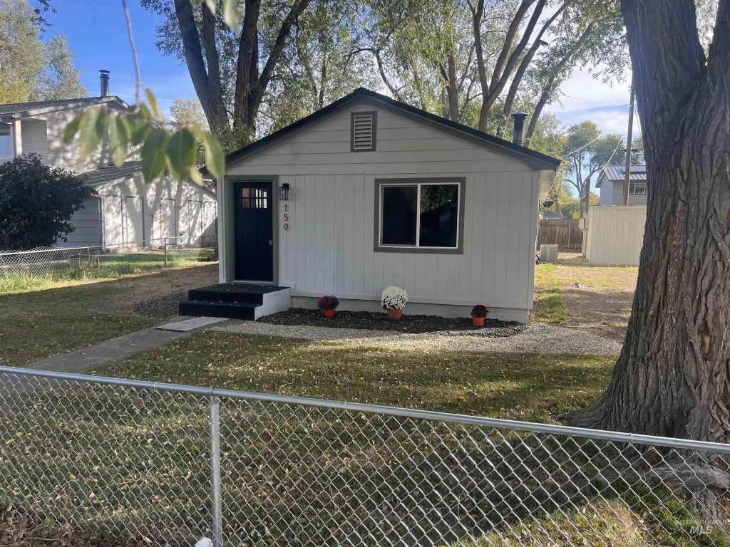 150 Roosevelt, Mountain Home