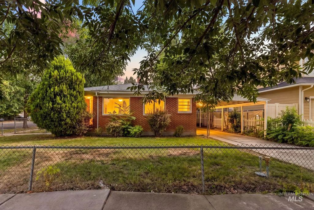 1317 W Rossi St, Boise