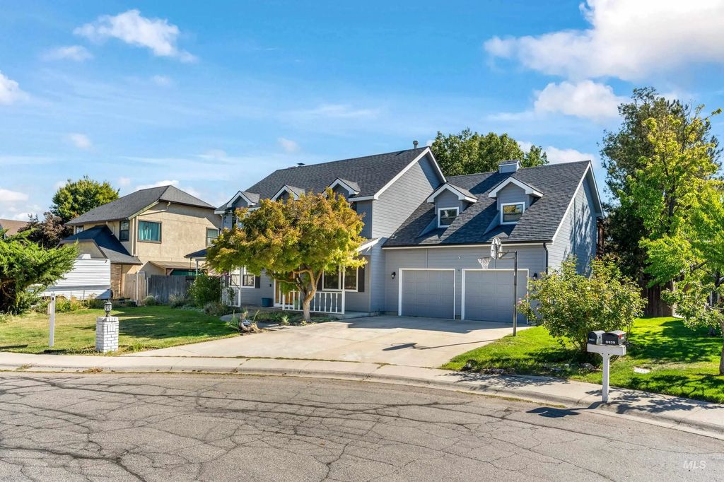 9401 W Stonehill Ct, Boise