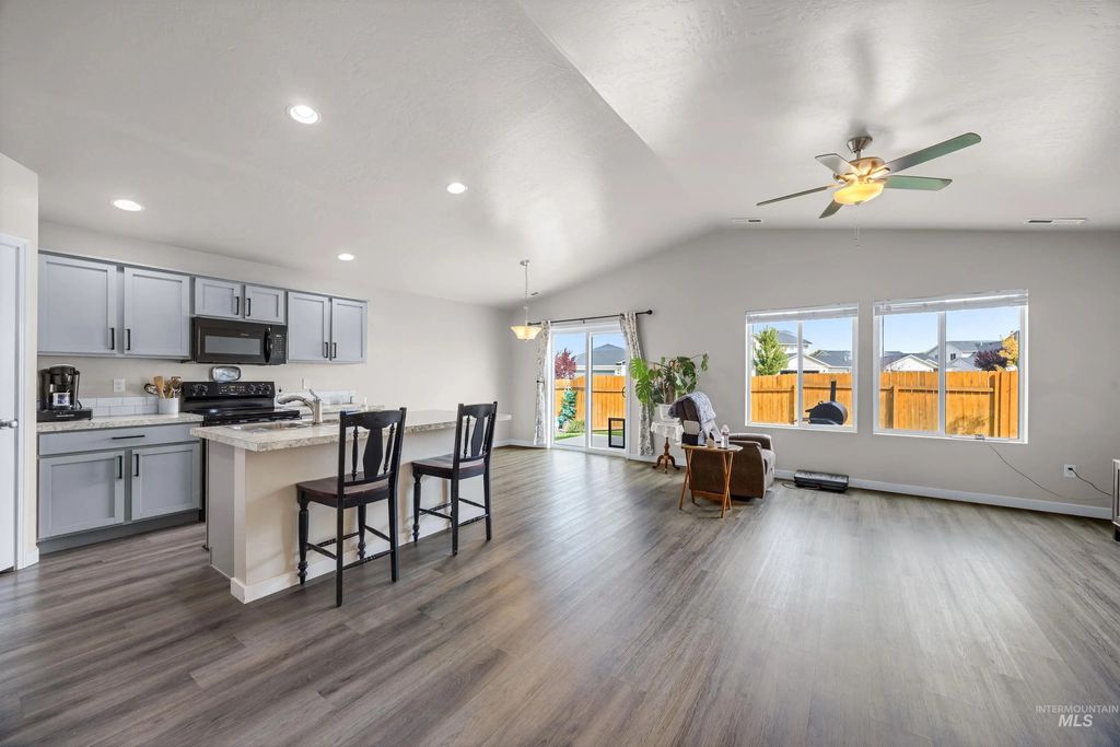 5515 Barkley Way, Caldwell