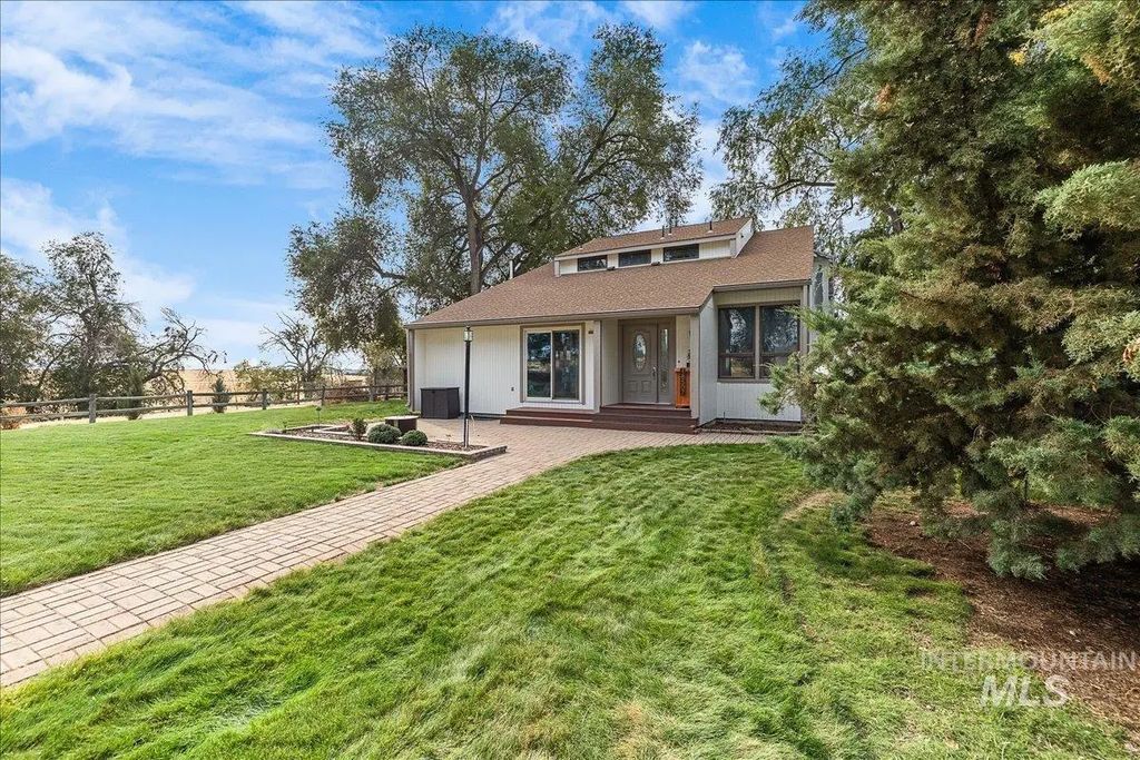 18507 Goodson Road, Caldwell