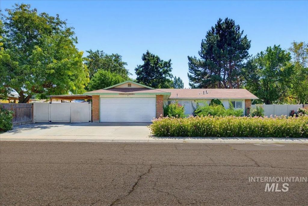 2415 E Colorado Ave, Nampa