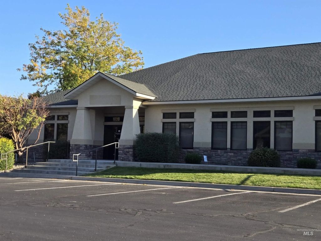 1411 Falls Ave East Suite 1201, Twin Falls