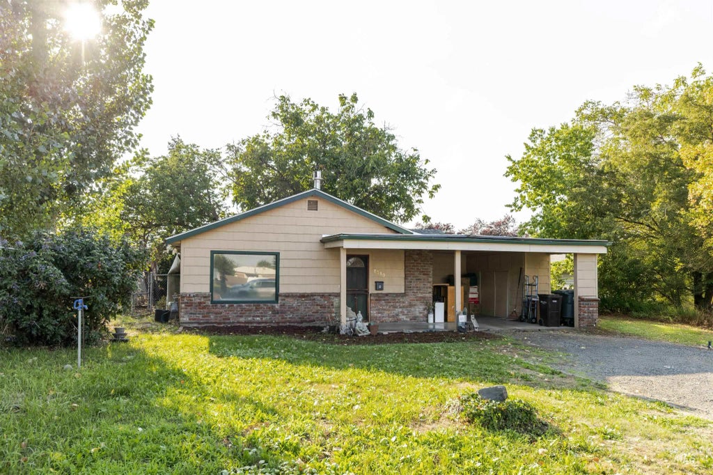 1310 6th St, Clarkston