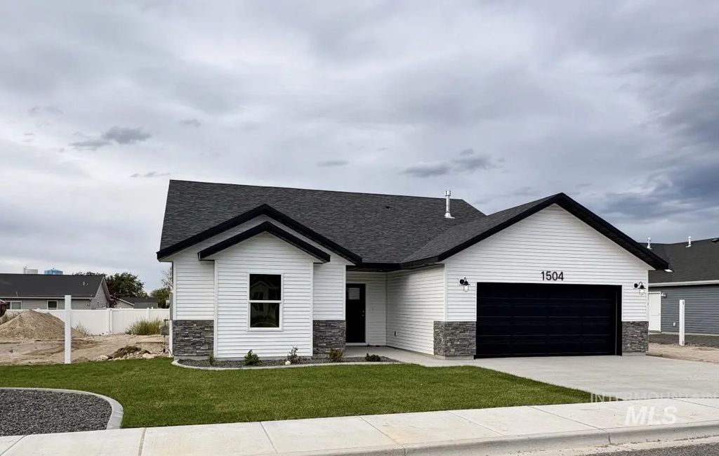1504 Tverdy Lane, Buhl