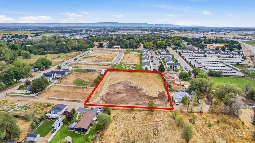 403 Hill Ln, Caldwell
