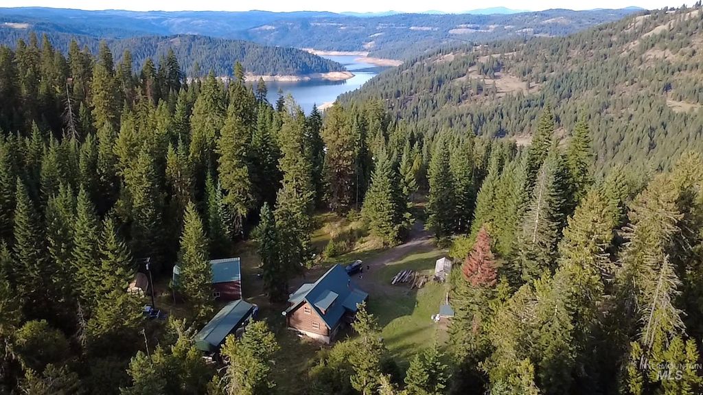 1464 Cedar Ridge Dr, Orofino