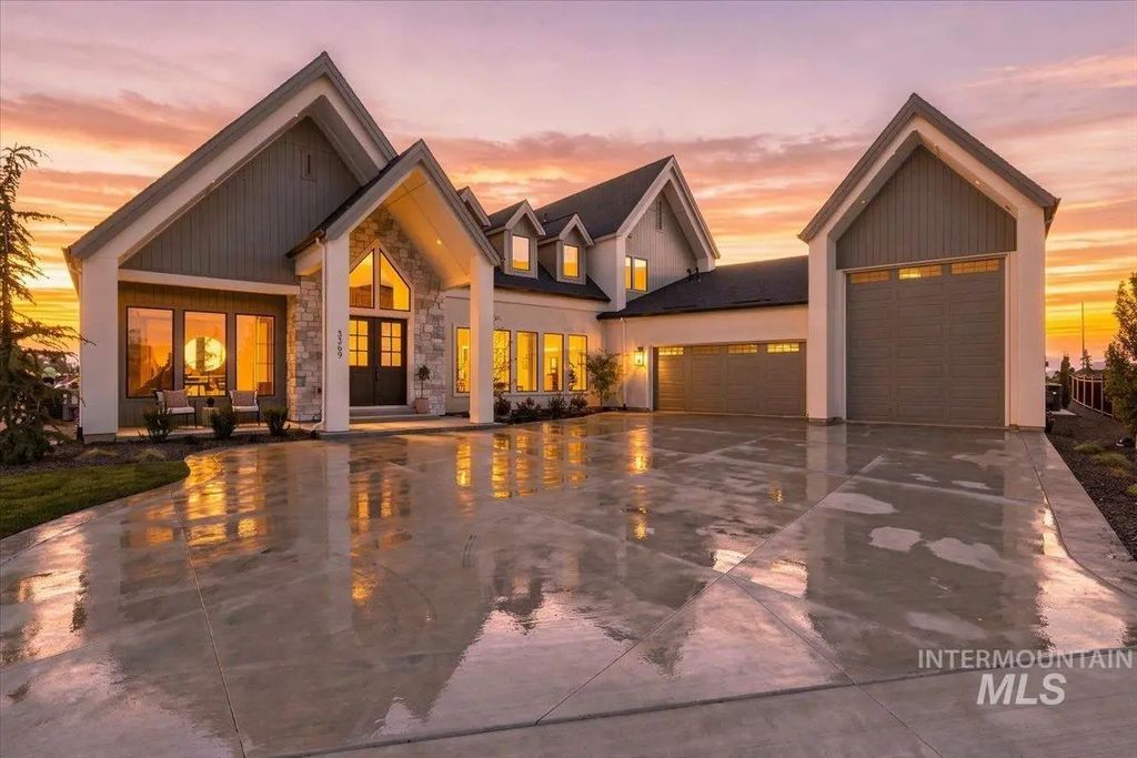 3368 N Harvest Moon Way, Eagle