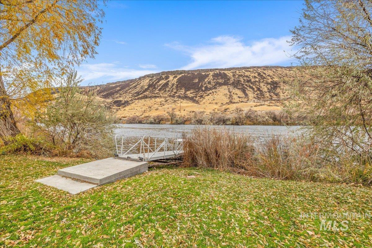 10514 Airpark Loop, Melba, ID 83641 MLS# 98929875 | We Know Boise