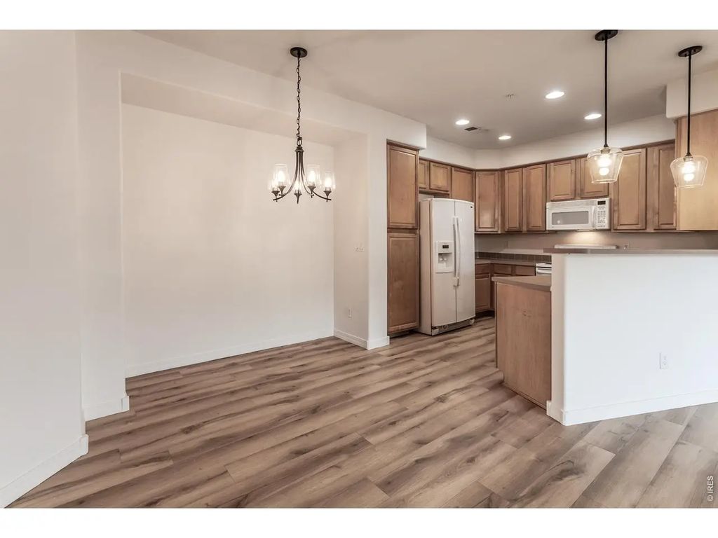 5220 Boardwalk Dr I-21, Fort Collins