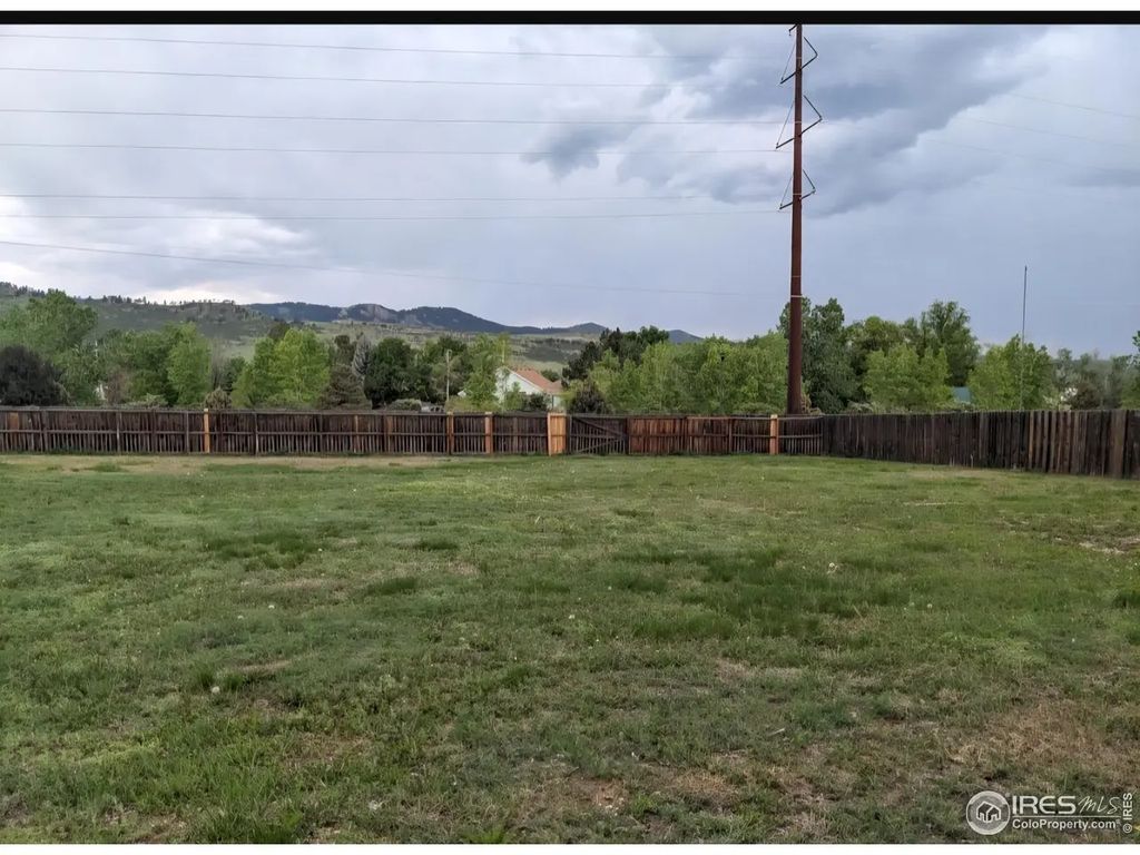1564 S Overland Trl, Fort Collins