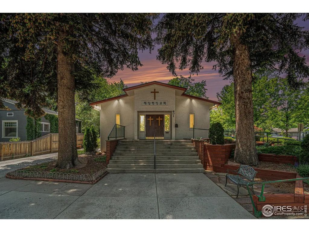601 S Whitcomb St, Fort Collins