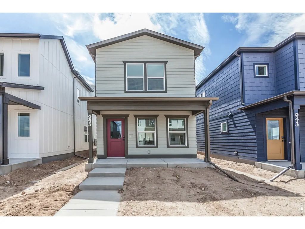 945 Trumpet Ln, Windsor