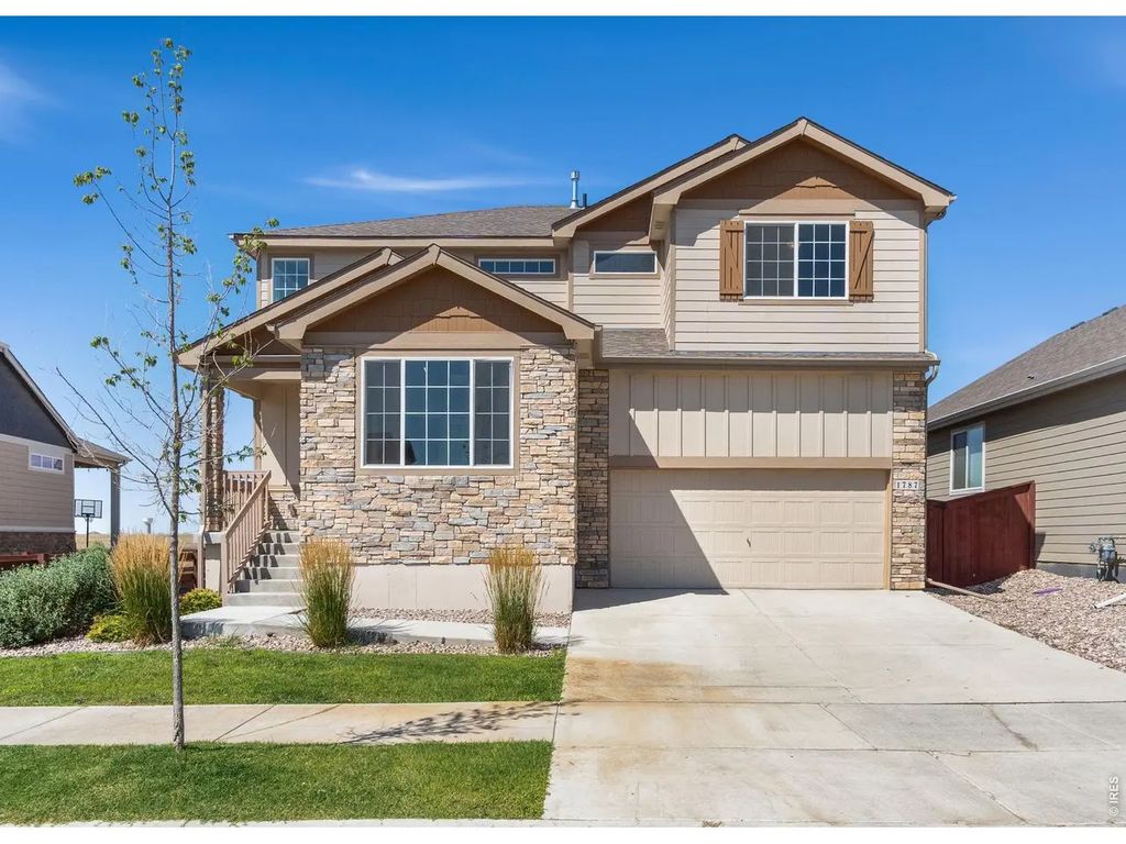 1787 Long Shadow Dr, Windsor
