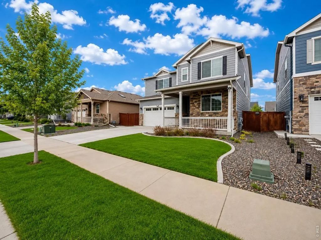1937 Raindrop Dr, Windsor
