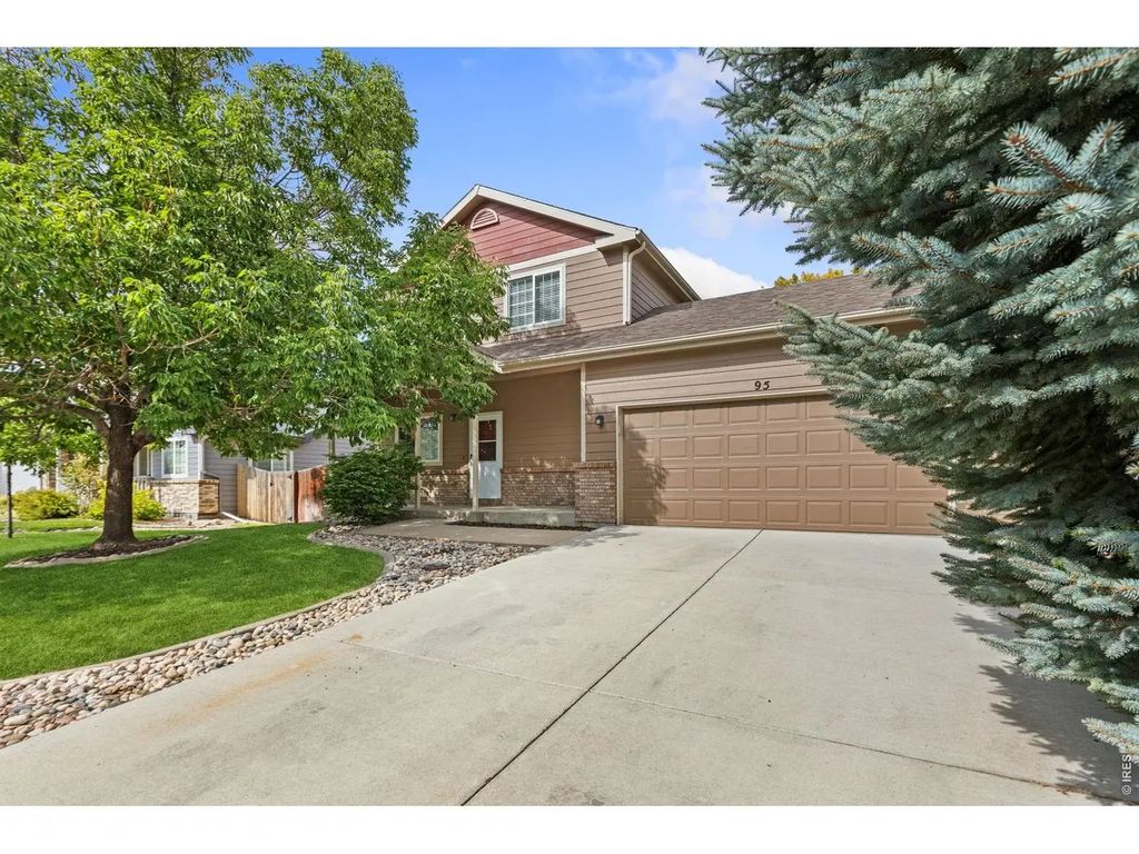 95 Pike Ln, Severance