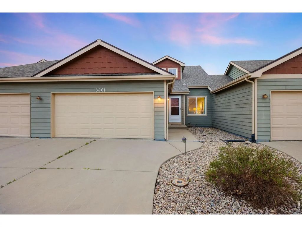 8461 Pebble Ct, Wellington
